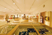 店内紹介 1 /着物の品ぞろえ (鳥取本店)
