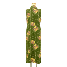 画像をギャラリービューアに読み込む, \赤札商品/《一点もの》 花模様 菱と華 ワンピース ジレ ベスト スリーブレス 着物 正絹製