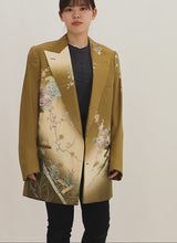 Load and play video in Gallery viewer, Kimono Tailored Jacket Gold-leaf Silk
