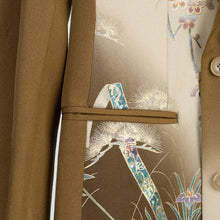 Load image into Gallery viewer, Kimono Tailored Jacket Gold-leaf Silk
