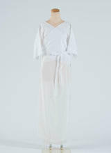 Load image into Gallery viewer, One-piece Hadaki Bride&#39;s Slip Innerwear White Kimono Furisode

