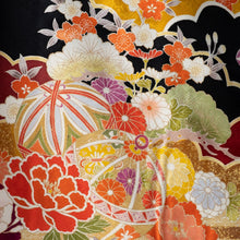 Load image into Gallery viewer, Furisode Black Classic Auspicious Silk Ready-made 01050012
