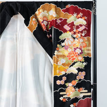 Load image into Gallery viewer, Furisode Black Classic Auspicious Silk Ready-made 01050012
