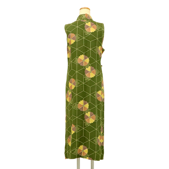 ＼赤札商品／《一点もの》 花模様 菱と華 ワンピース ジレ ベスト スリーブレス 着物 正絹製